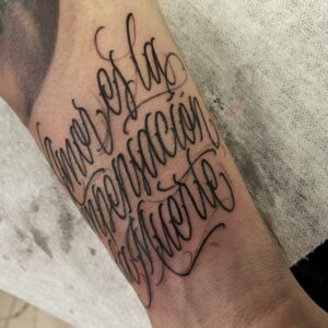 Aprende a tatuar Lettering